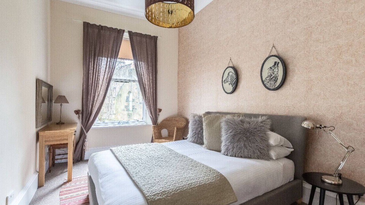 Glasgow Westend Apartment | Beautiful 2 Bedroom Apartment Glasgow West End Sleeps 4/5