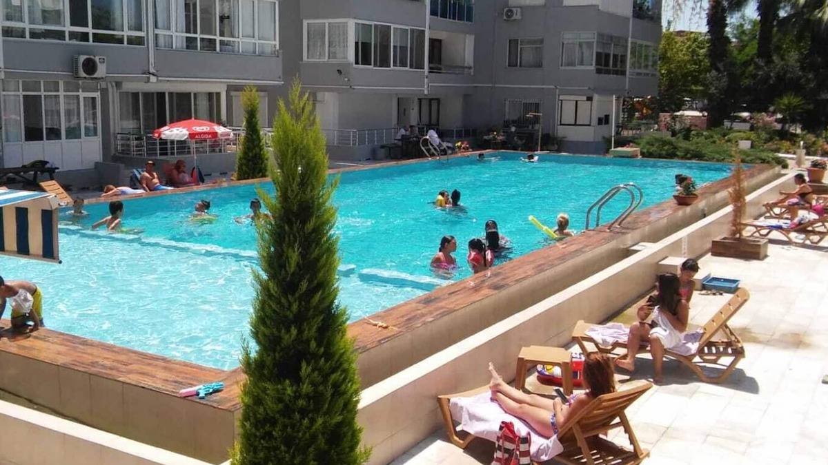 Guzelbahce Apartment | Beautiful 2 bedroom flat, with sea view.