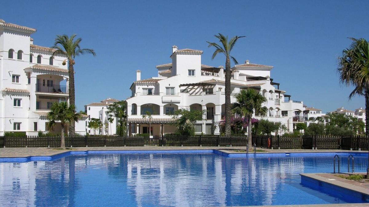 Sucina Apartment | Beautiful 2 Bedroom Property With Tourist Licence
