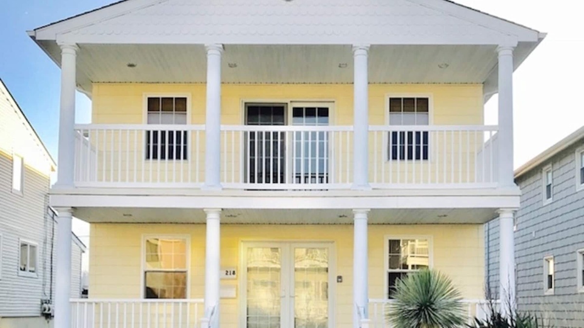 Brigantine House | Beautiful 2 bedroom duplex , top or bottom availability