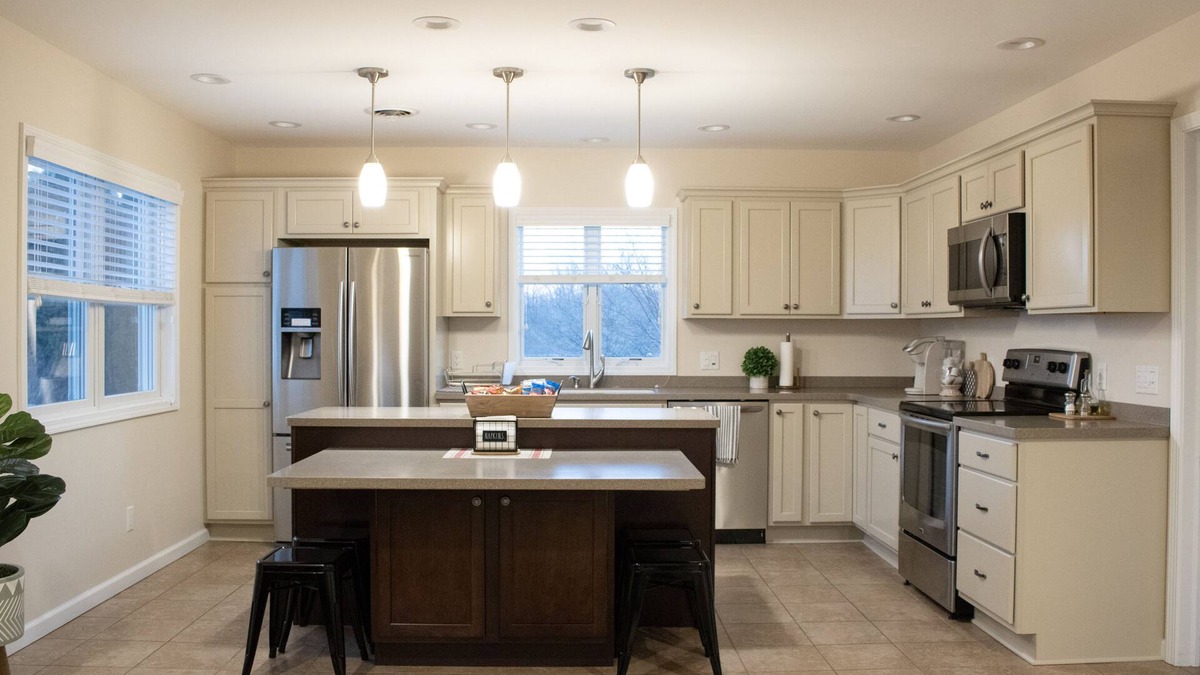 Hopewell Apartment | Beautiful 2 bedroom apartment, close to Canandaigua lake
