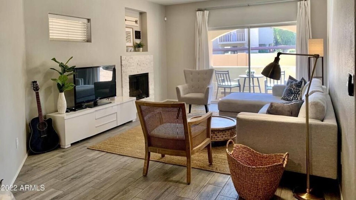 McCormick Ranch Condo | Beautiful 2 Br. Condo (218670) by Houzlet