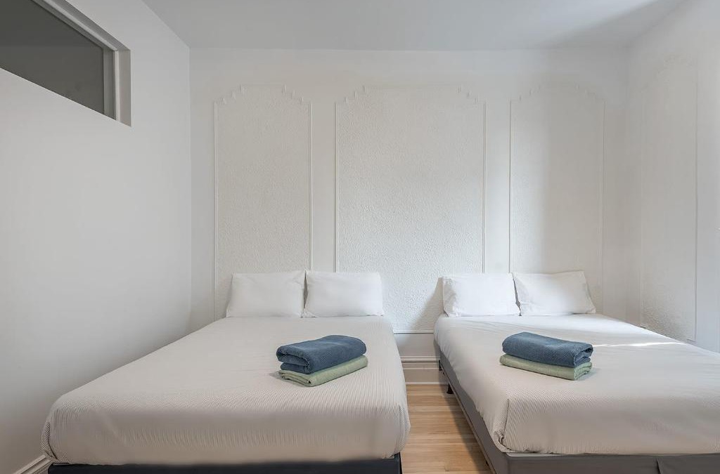 Mile End Apartment | Beautiful 2 Full Bed - Fairmount Ave