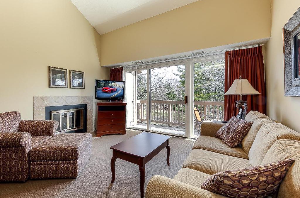 Acme Apartment | Beautiful 2 King BDR with a Loft Golf Course Condo 5569