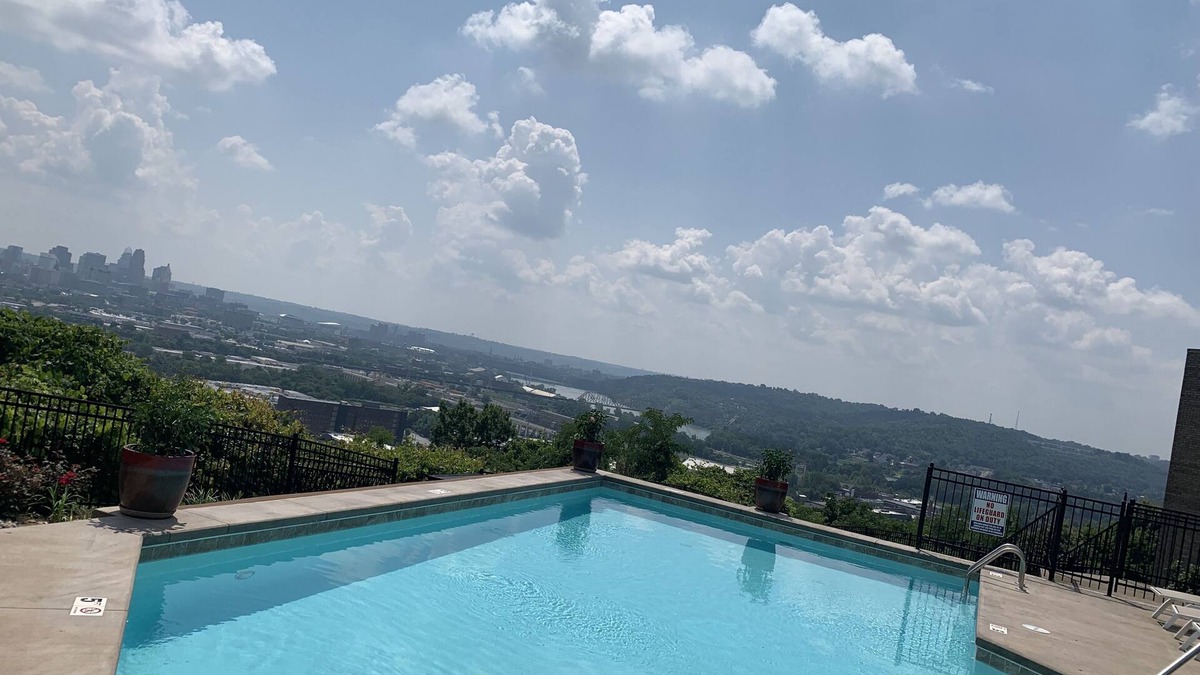 East Price Hill Condo | Beautiful 2 level city view condo Swimming pool minutes from downtown Cincinnati