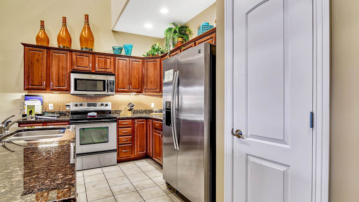 Fieldstone Bluffs Villa | Beautiful, 2-Level, Tuscan-Style Villa in Branson Creek! A Place to Unwind!