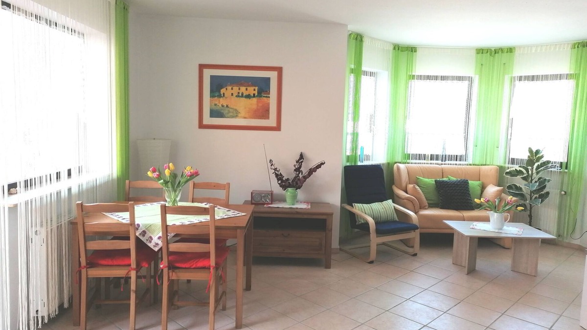 Gemarkung Horschwag Apartment | Beautiful 2-room granny apartment with terrace for 4 people