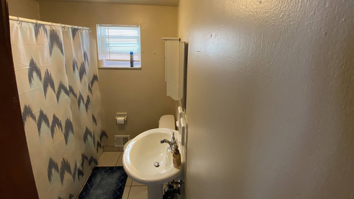 North Braddock Apartment | Beautiful 2bedroom apt close to the waterfront and other amenities