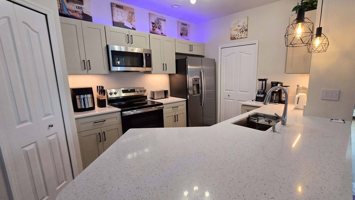 Sarasota Condo | Beautiful 2BR/2BA 1st Fl Condo in Sarasota Pet-Friendly, Near UTC, Lido & Siesta