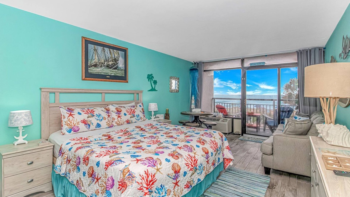 Myrtle Beach Condo | Beautiful 2nd Floor Oceanfront Studio w/King Bed! Landmark 229