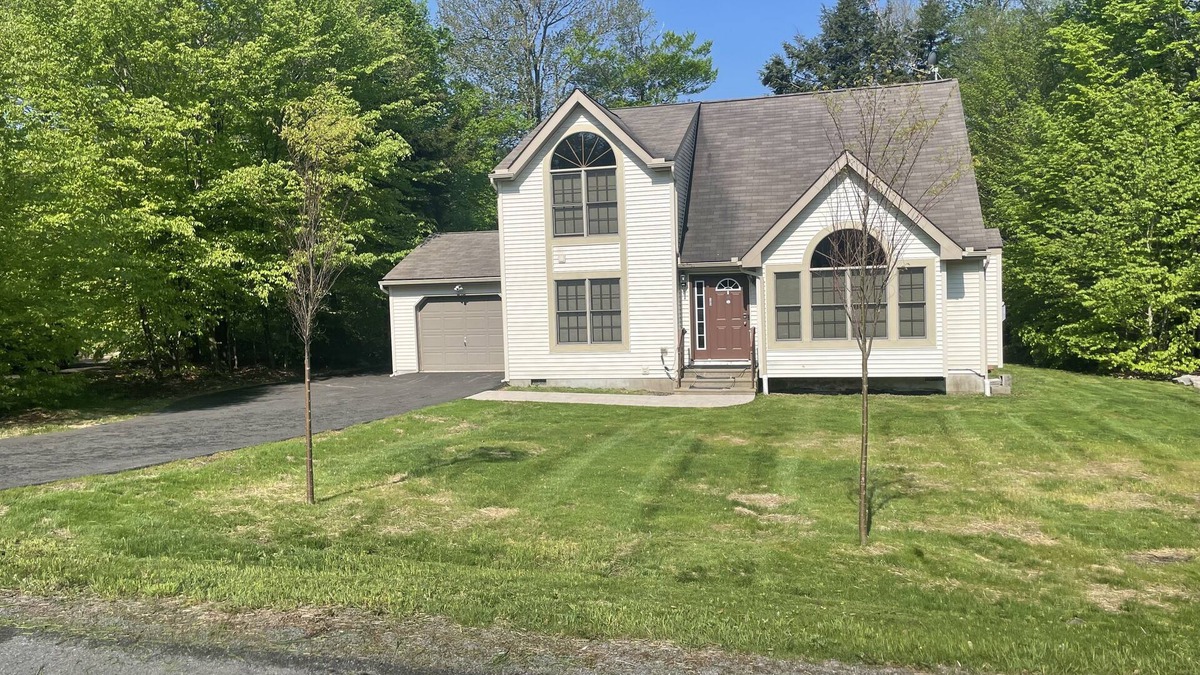 Tobyhanna House | Beautiful 3 bed/2 bath house in an amenity filled golf community near Camelback