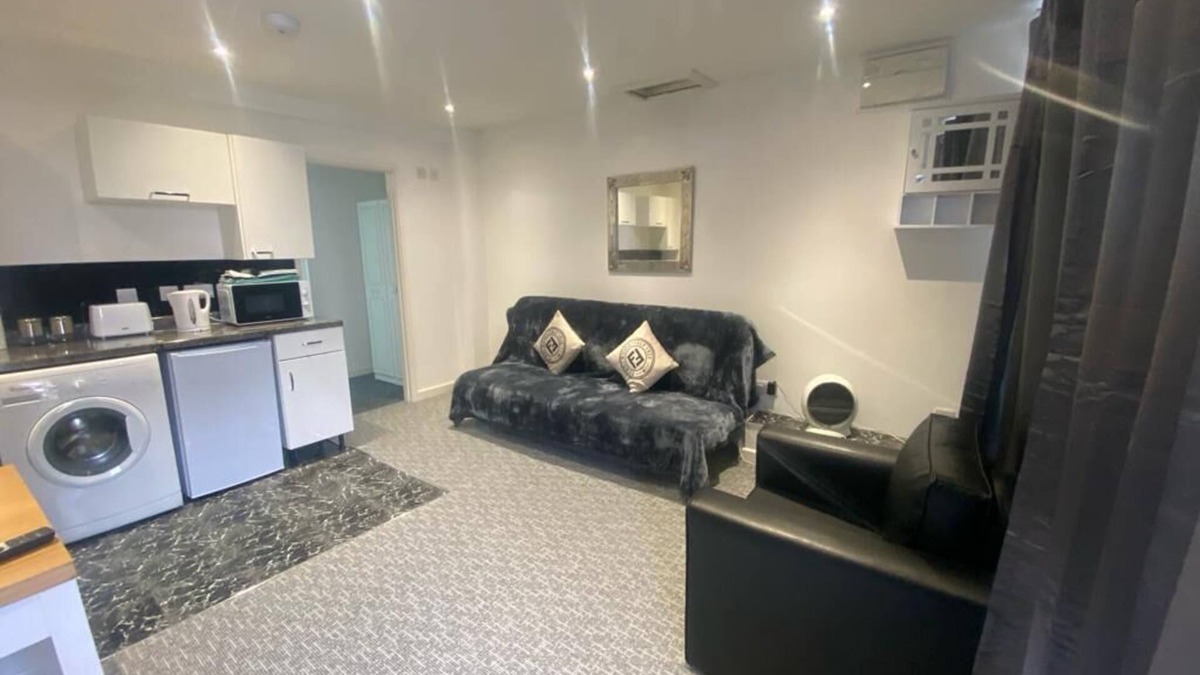 Merthyr Tydfil Apartment | Beautiful 3-Bed apartment in Merthyr Tydfil