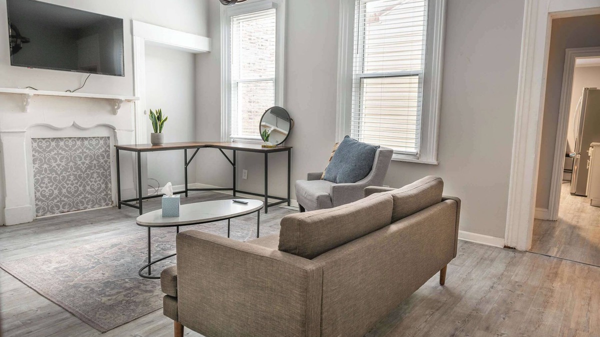 Central Northside Apartment | Beautiful 3-Bed w/Parking Near AGH & Stadiums