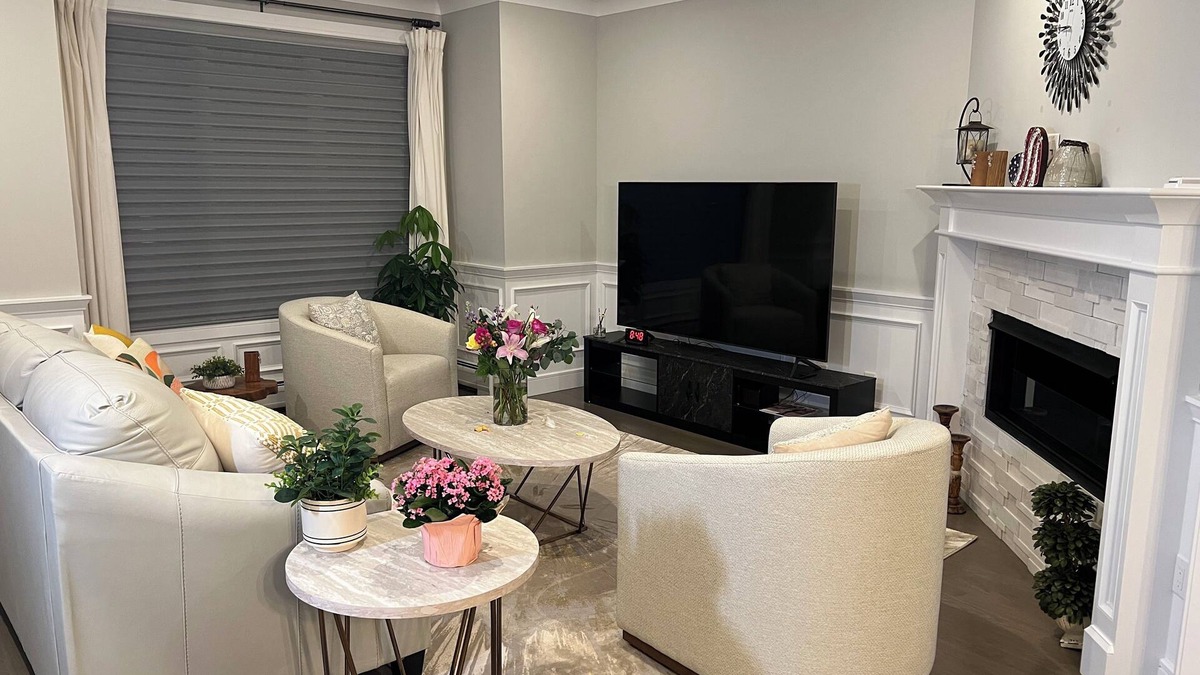 Palisades Park House | Beautiful 3-Bedroom Home only 20 minutes away from New York