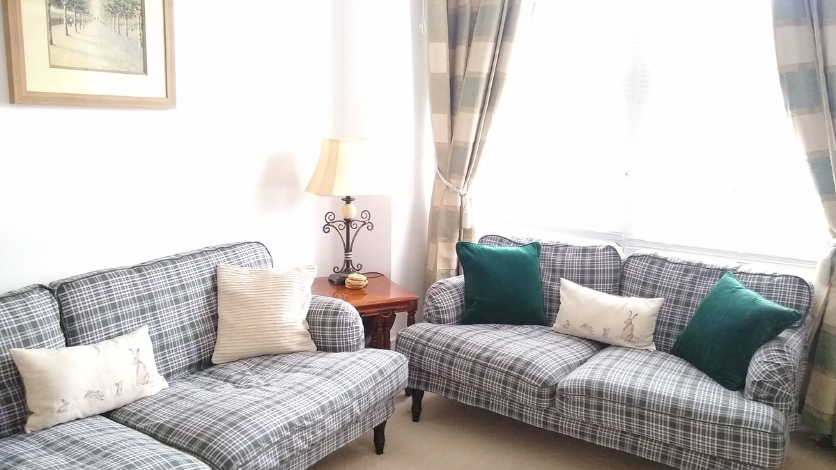 Tooting Apartment | Beautiful 3 bedroom apartment in London
