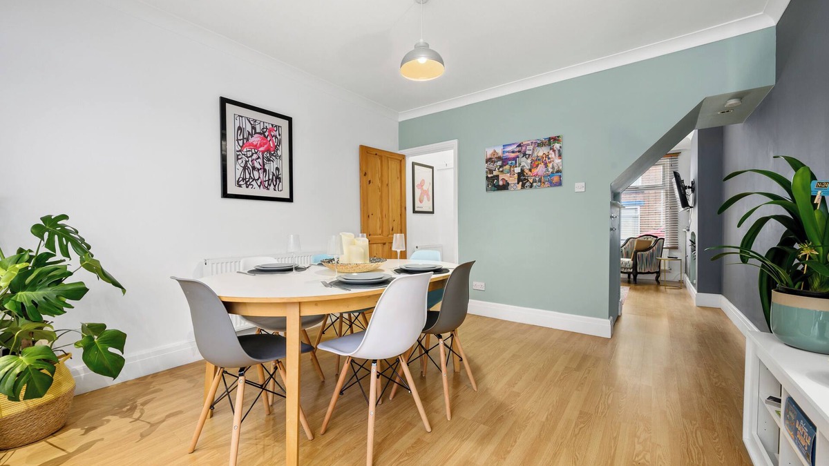 Sandbach House | π€ Beautiful 3 bedroom EXCLUSIVE Victorian terraced house - dog friendlyn