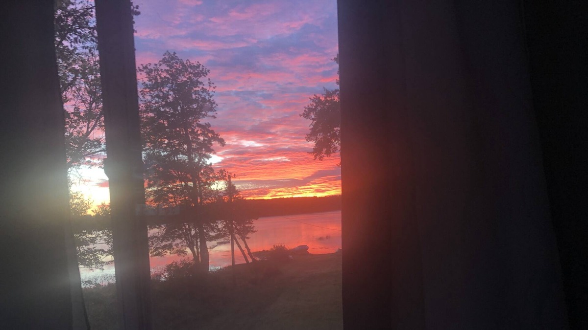 Jefferson House | Beautiful 3 level, 3br, 2 ba home on Damariscotta Lake.