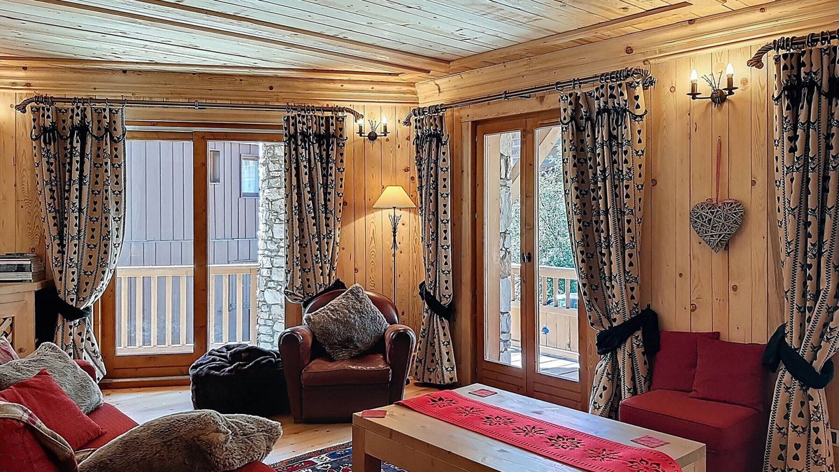 Le Cret Apartment | Beautiful 3-room apartment near the center of Val d'Isère