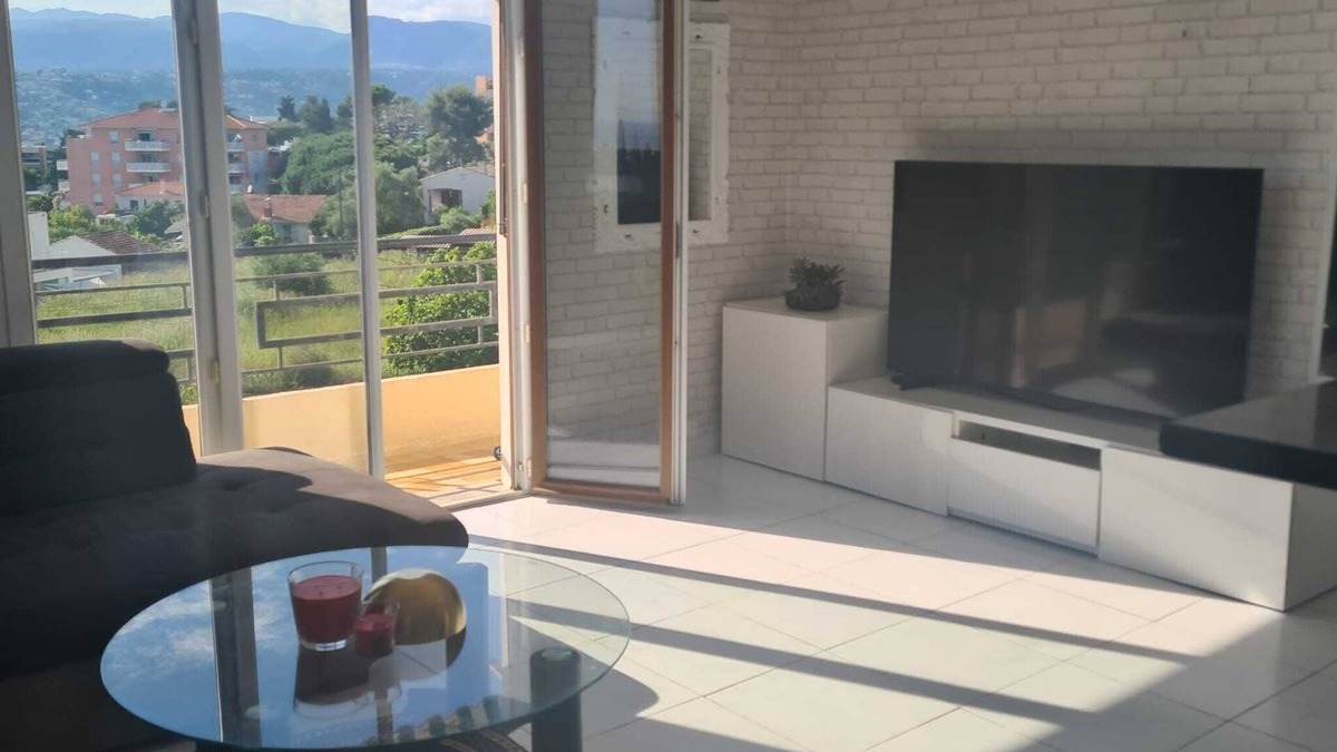 Caucade Apartment | Beautiful 3-room apartment, sea view