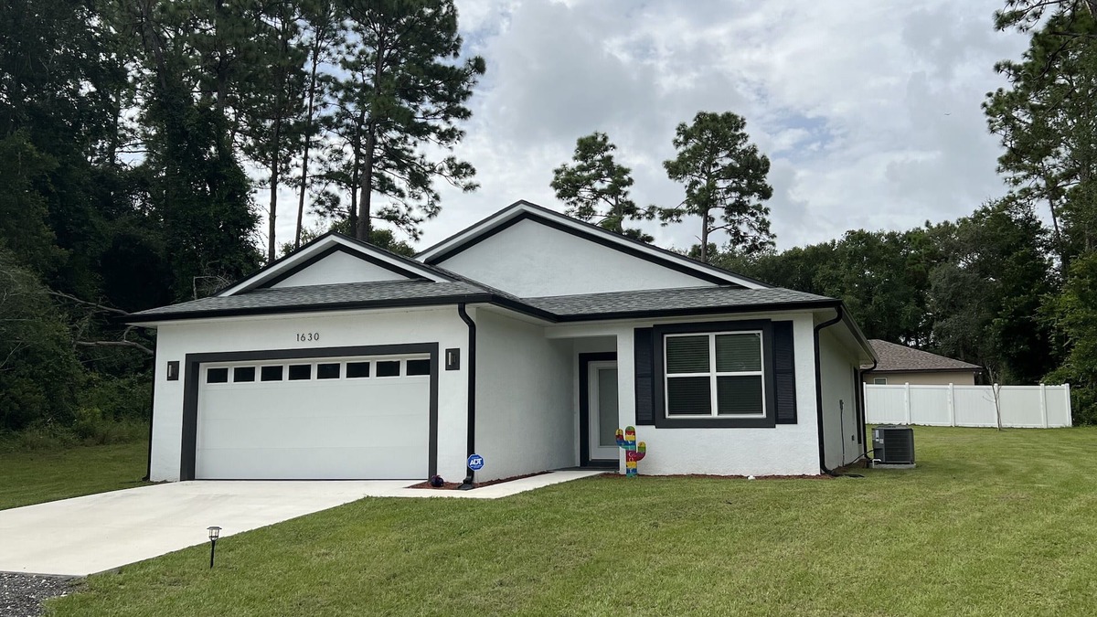 Orange City House | Beautiful 3Br 2Ba Cozy, Dog Friendly Home