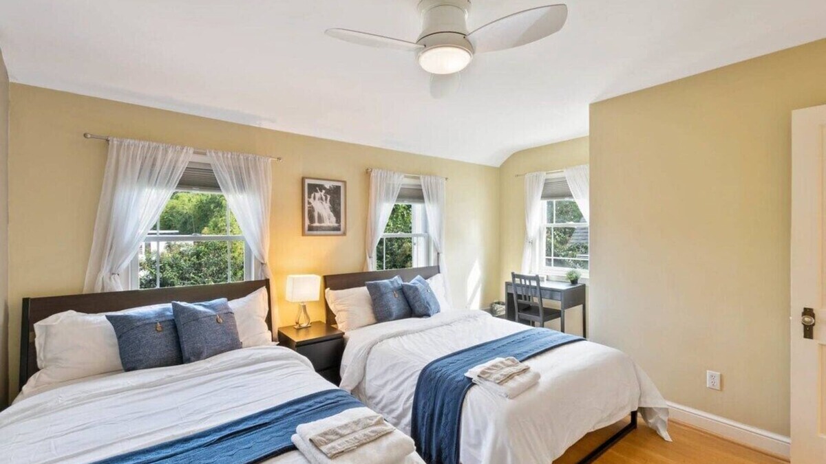 Del Ray House | Beautiful 3BR 2BA Colonial House by CozySuites