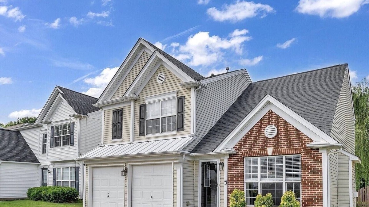 Provincetowne House | Beautiful 3BR Retreat in the Heart of Ballantyne – Near Uptown & CLT Airport