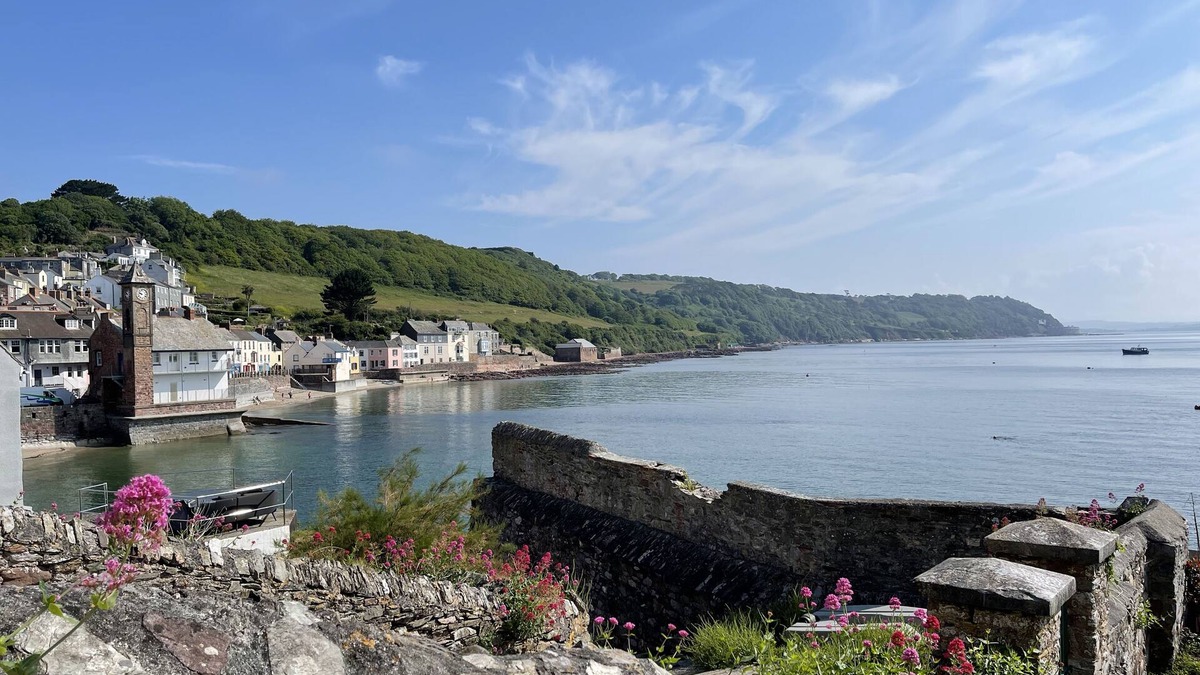 Kingsand House | Beautiful 4 Bed house with large garden near the sea