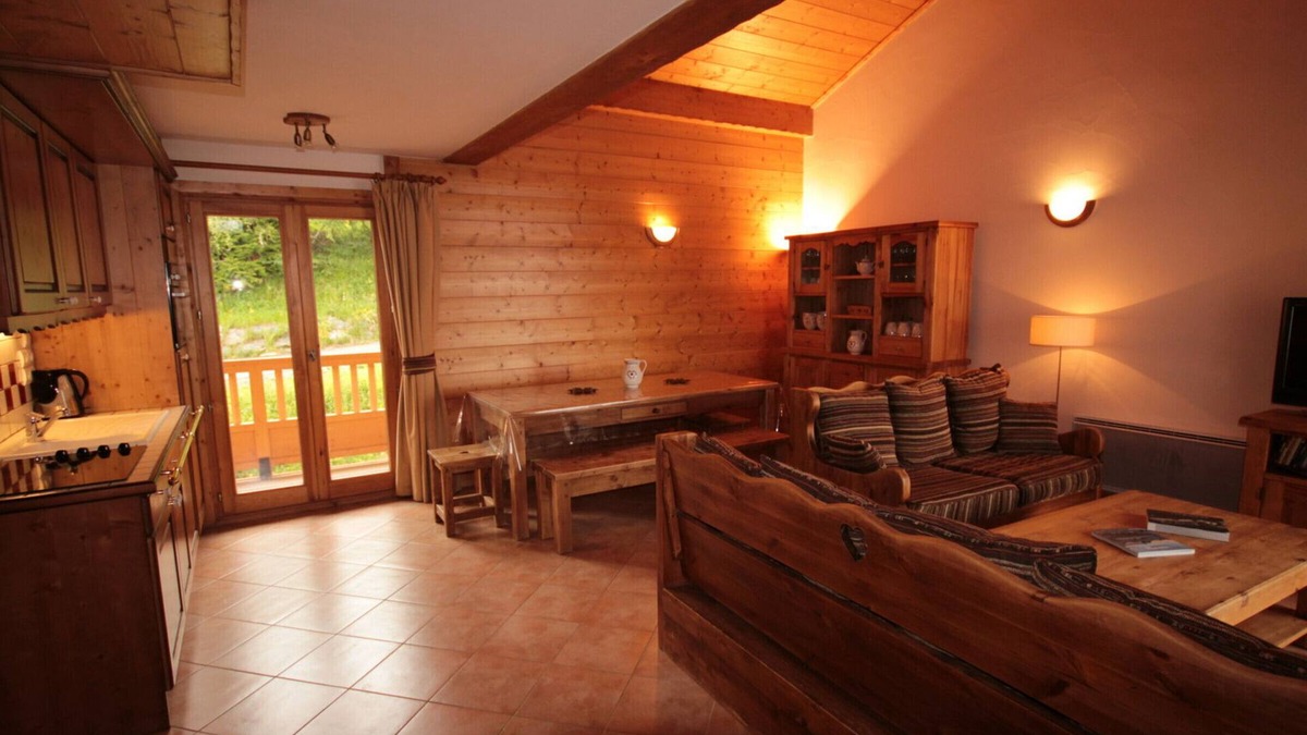 Bisanne 1500 Apartment | Beautiful 4-room apartment 10 pers. Les Saisies-Bisanne 1500, Parking and pool access