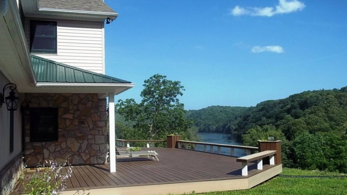 Mouth of Wilson House | Beautiful 4BR house with breathtaking view of the New River in Independence, VA
