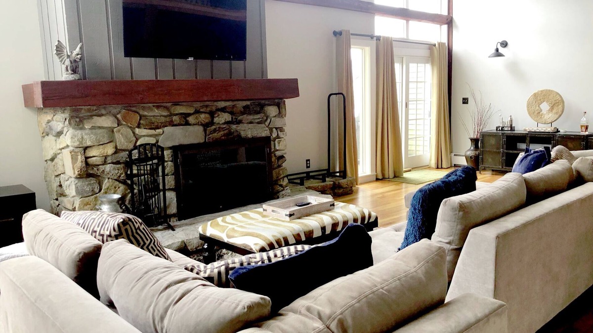 Manchester Center Condo | Beautiful 5 Bedroom in Manchester close to skiing and Golf