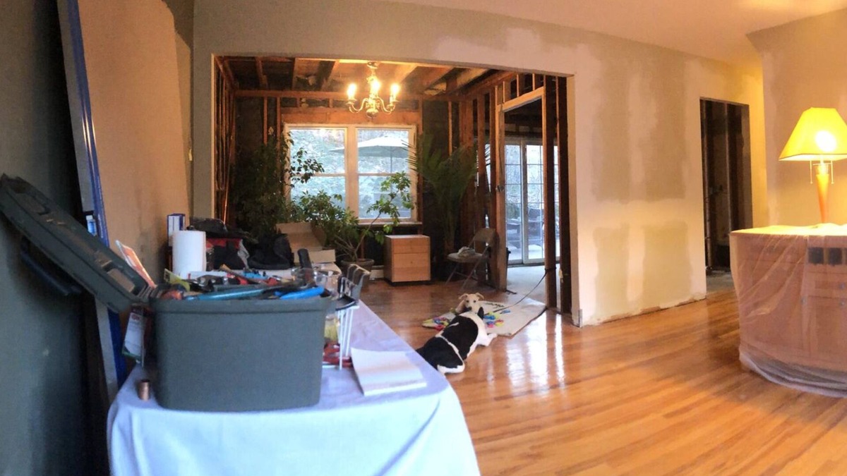 Huntington House | Beautiful 5 Bed/2 Bath Home