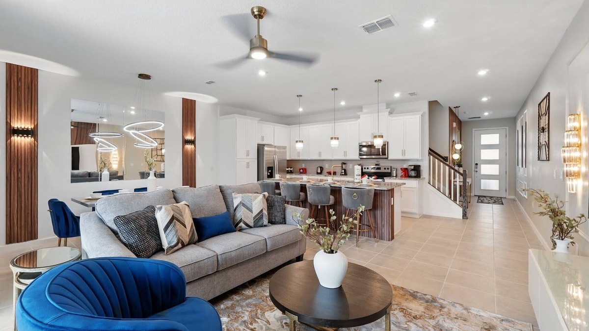 Florida Central Atlantic Coast House | Beautiful 5 Bed Townhome with Splash Pool-2379DST