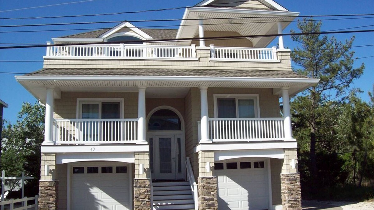 Surf City House | BEAUTIFUL 5 BEDROOM ON THE OCEANSIDE OF SURF CITY