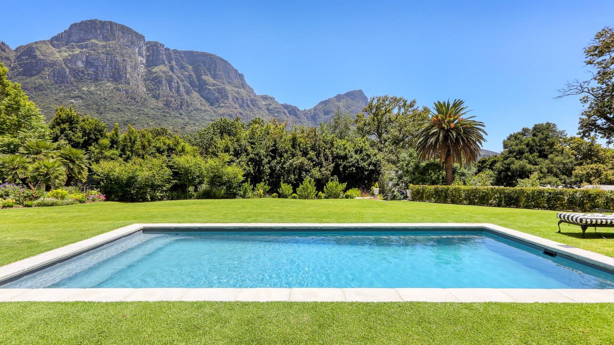 Bishopscourt House | Beautiful 5 bedroom Bishopscourt