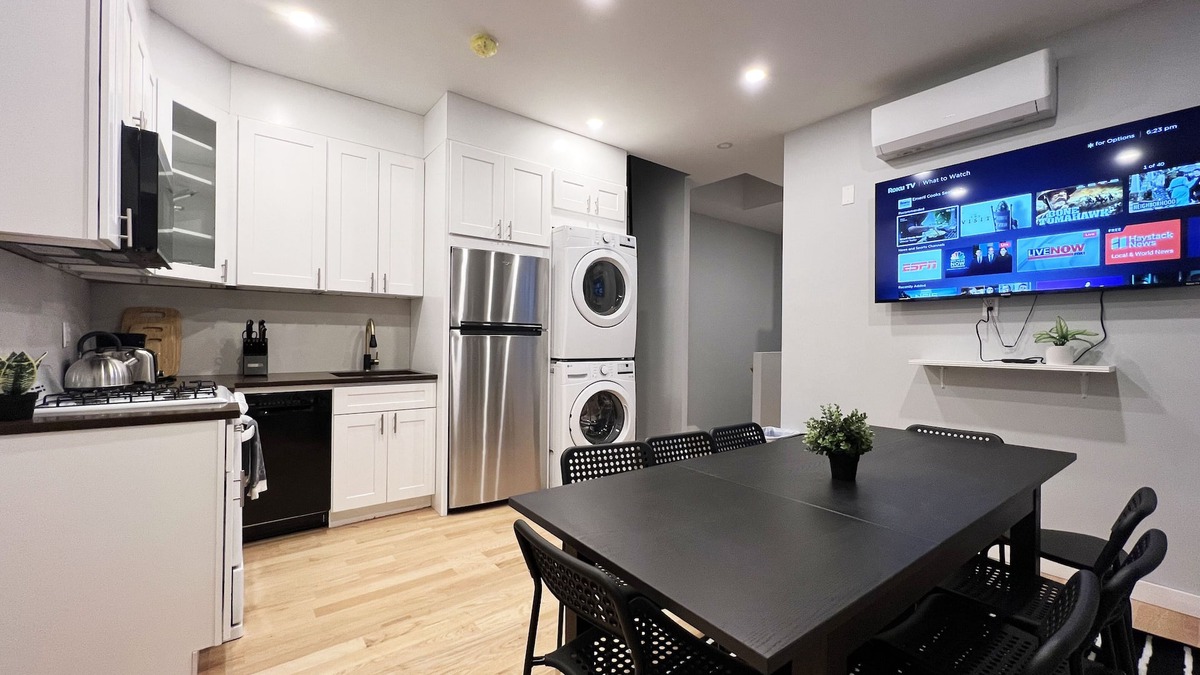 East Flatbush Apartment | Beautiful 5Bed 2Bath Apartment with Washer Dyer