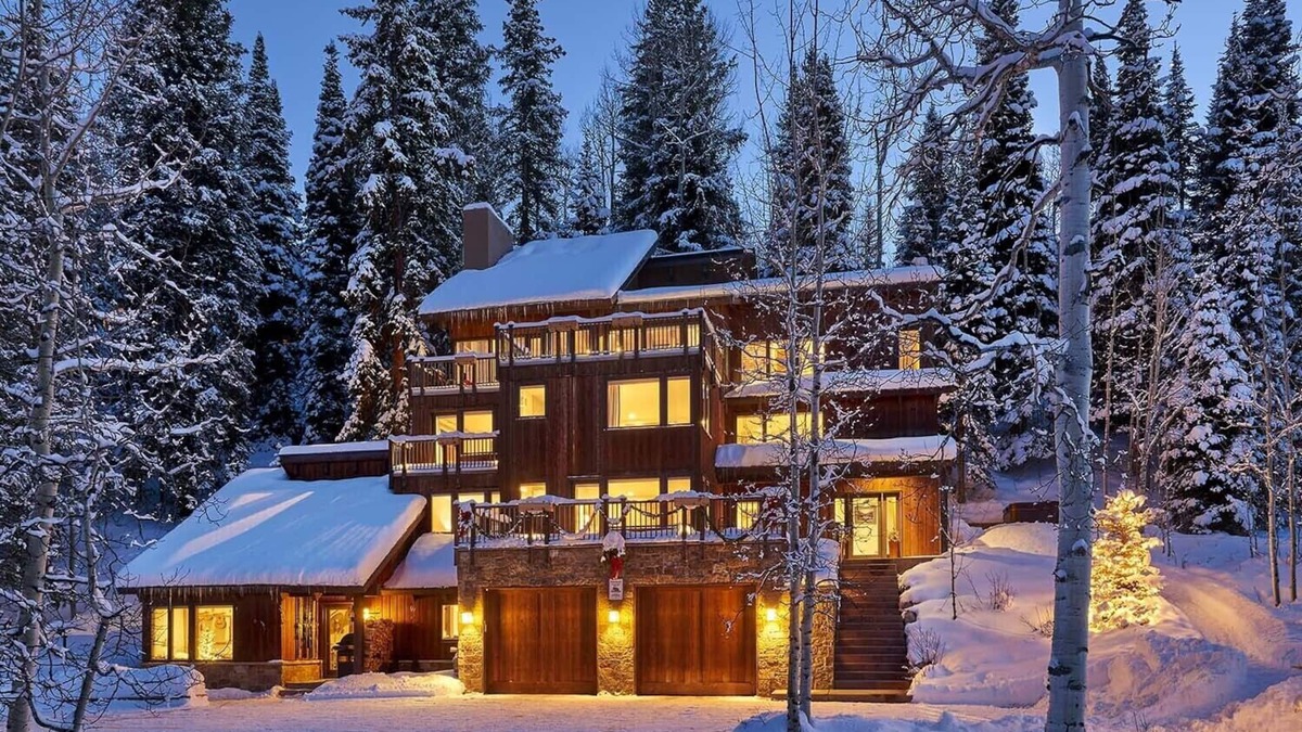 Snowmass Village House | Beautiful 6BR house on Snowmass mountain w easy access to ski in and out