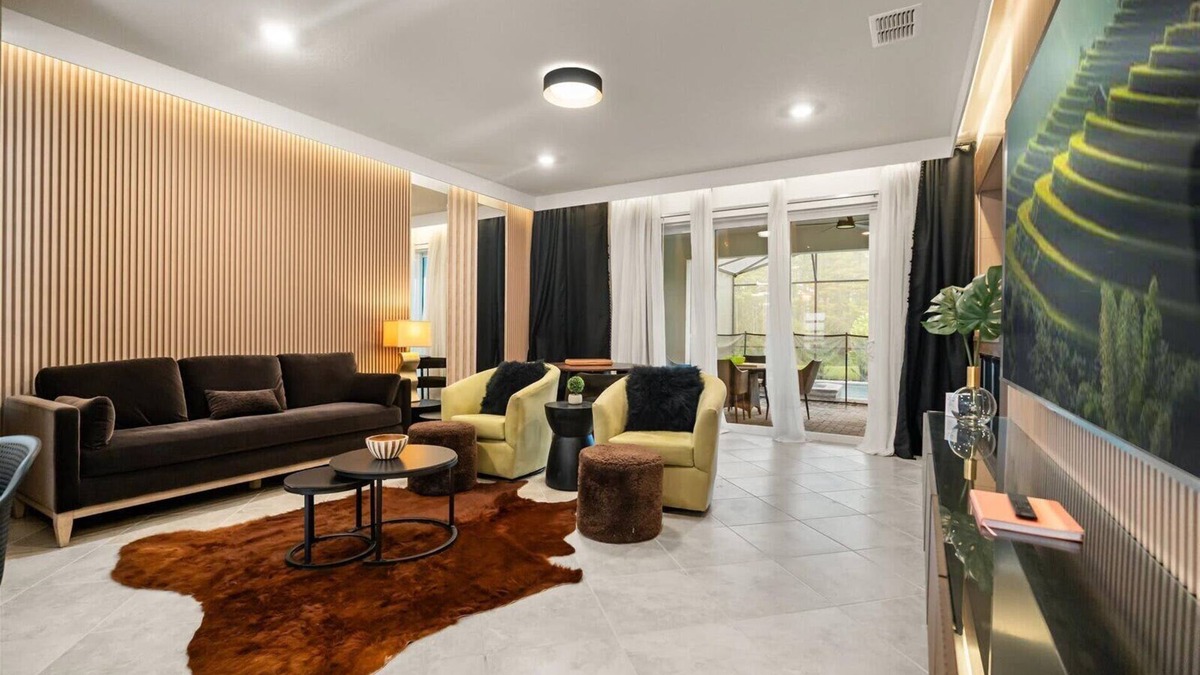 Four Corners House | Beautiful 7 Bed Pool Home with Themed Rooms-15859C