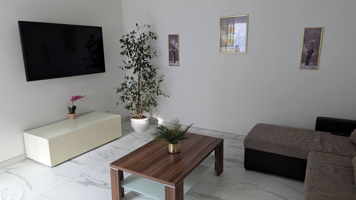 Kirchheim am Neckar Apartment | Beautiful and cozy apartment/granny apartment near Tripsdrill in Cleebronn
