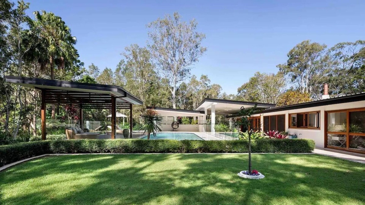 Chandler House | Beautiful Acreage Resort style fully furnished house open for short term rental