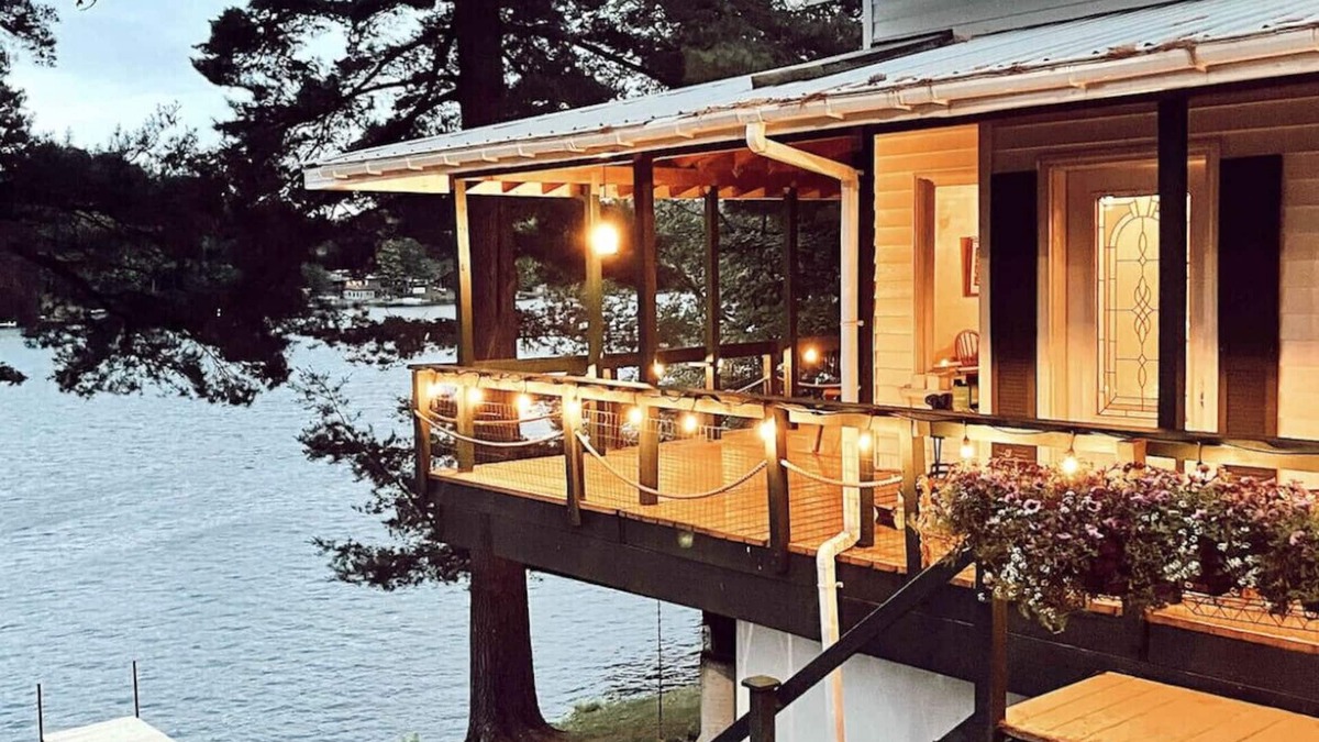 South Colton Cottage | Beautiful Adirondack Region Lakefront Cottage