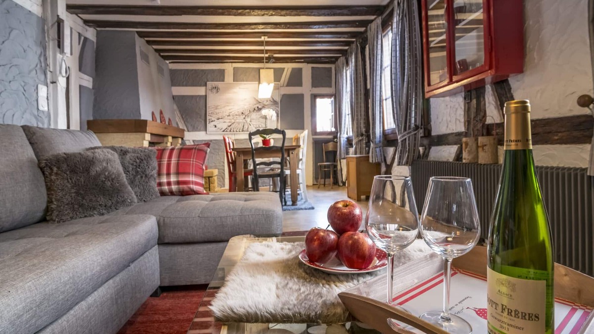 Ribeauville Apartment | Beautiful Alsatian gîte, Les Marchands in the center of Ribeauvillé in Alsace