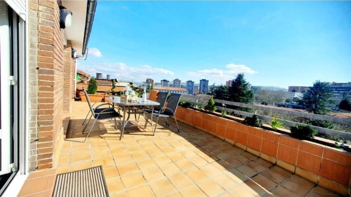 El Cristo y Buenavista Apartment | Beautiful and bright penthouse with terrace and stunning views!