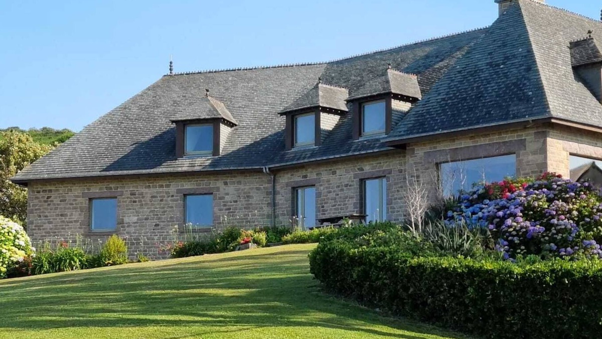 Omonville-la-Rogue House | Beautiful and charming abode with exceptional views of the sea rated 4 stars