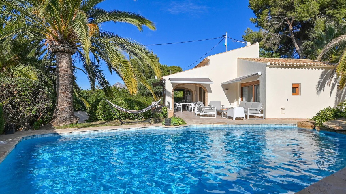 El Tosalet Villa | Beautiful and comfortable villa in Javea, Costa Blanca, Spain with private pool for 6 persons