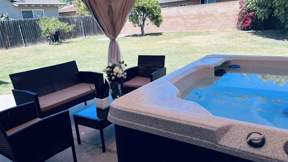 Oxnard House | Beautiful and Cozy 4-BR residential home!