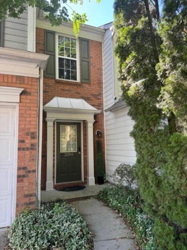 Duluth Apartment | Beautiful and cozy house in Duluth!