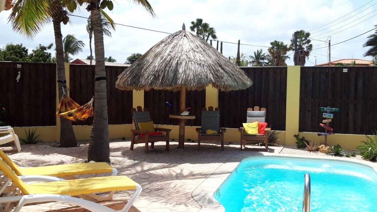 Punto de Oro House | Beautiful and cozy vacation home. With pool and hot shower. For 4 people.