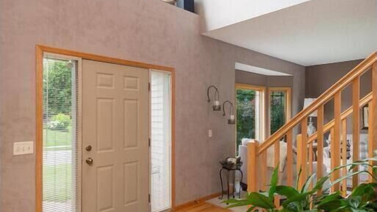 Eden Prairie House | Beautiful and Large house in great location Eden Prairie