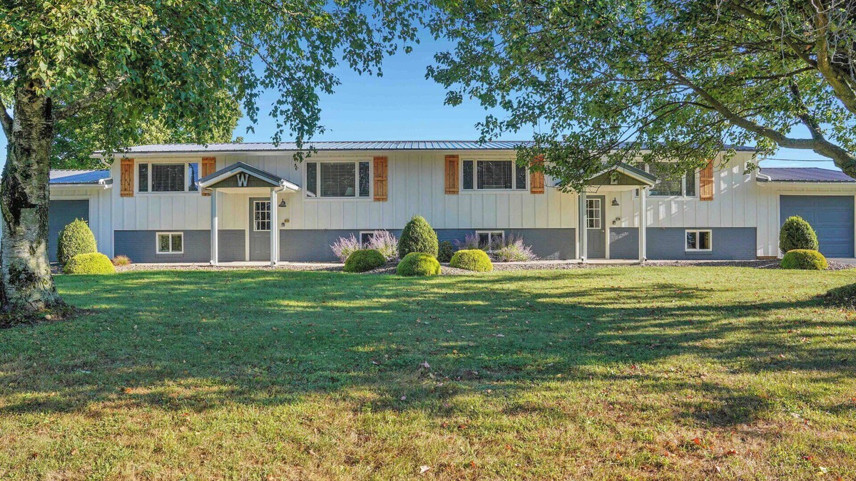 Chaffee Apartment | Beautiful and modern 3 bedroom, 1 bath Duplex. Sleeps 6