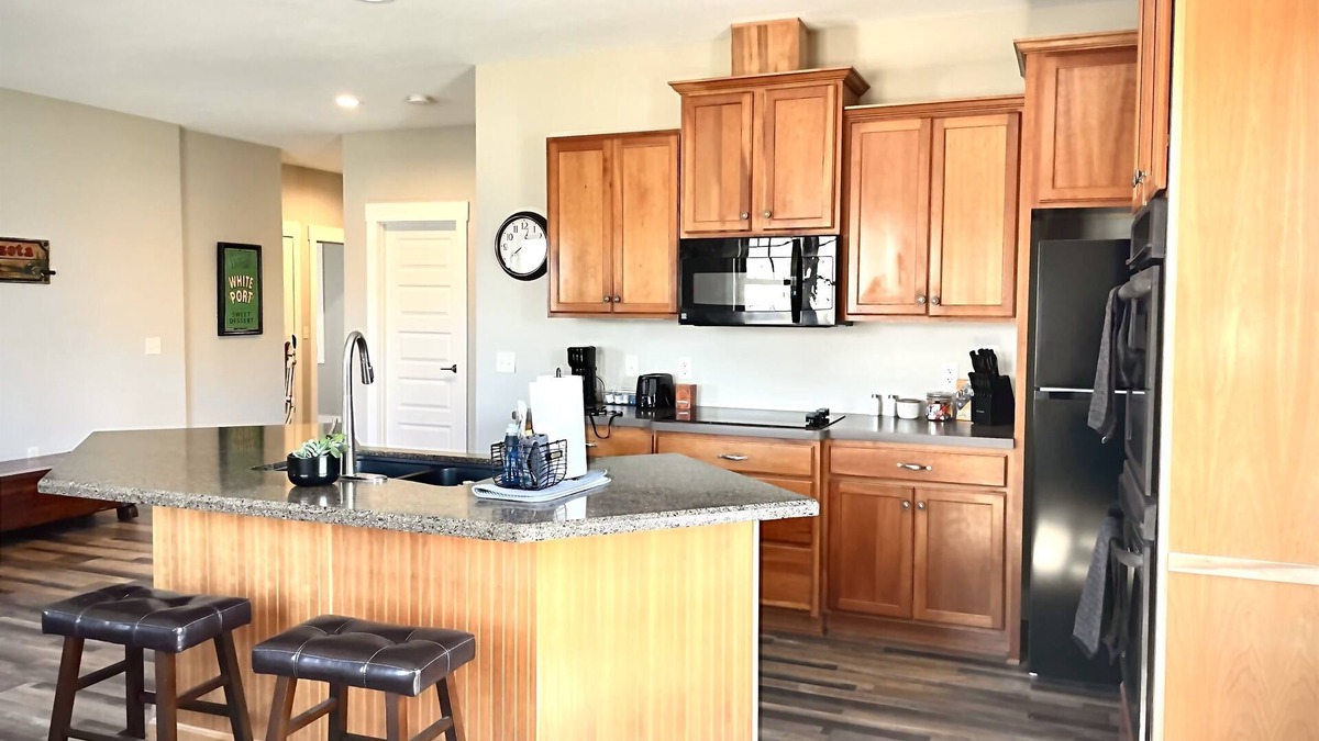 Lake Elmo Apartment | Beautiful and peaceful retreat at the Sunset View